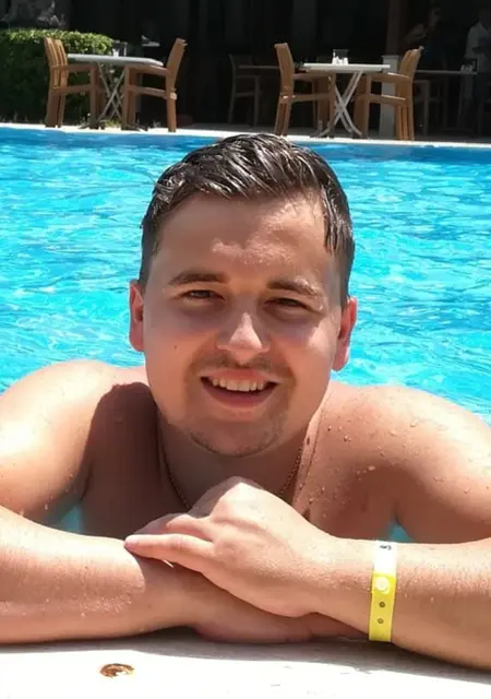 Александр из Верхней Пышмы, ищу на сайте знакомства на одну ночь