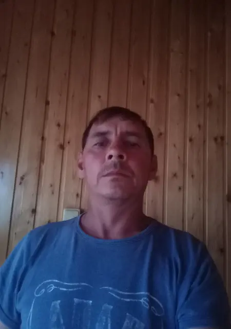 Я Сергей, 45, из Чебоксар, ищу знакомства на одну ночь