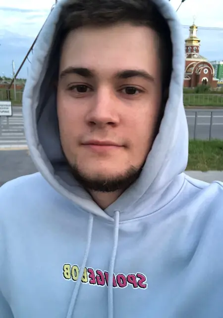 Vladislav из Нижневартовска, мне 26, познакомлюсь на одну ночь