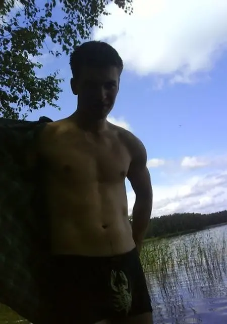 Николай из Великого Новгорода, ищу на сайте знакомства на одну ночь