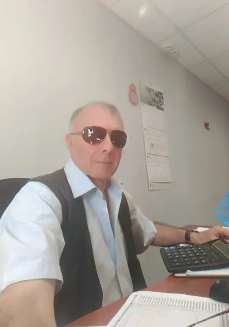 Даниил из Нового Уренгоя, мне 58, познакомлюсь на одну ночь