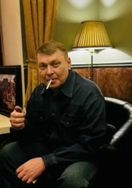 Я Виталий, 50, знакомлюсь без обязательств в Самаре