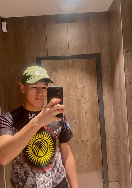 Асан из Нового Уренгоя, ищу на сайте знакомства на одну ночь