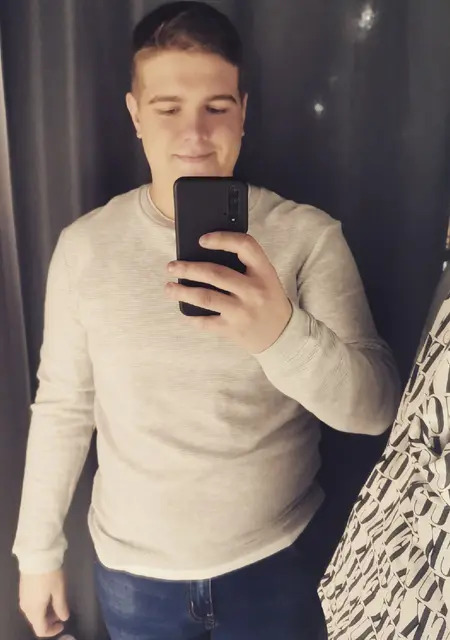 Я Саша, 26, из Миасса, ищу знакомства без обязательств