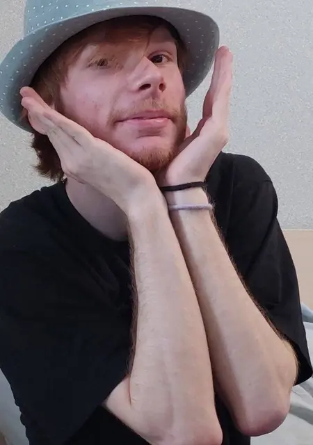 Я Денис, 22, знакомлюсь без обязательств в Москве