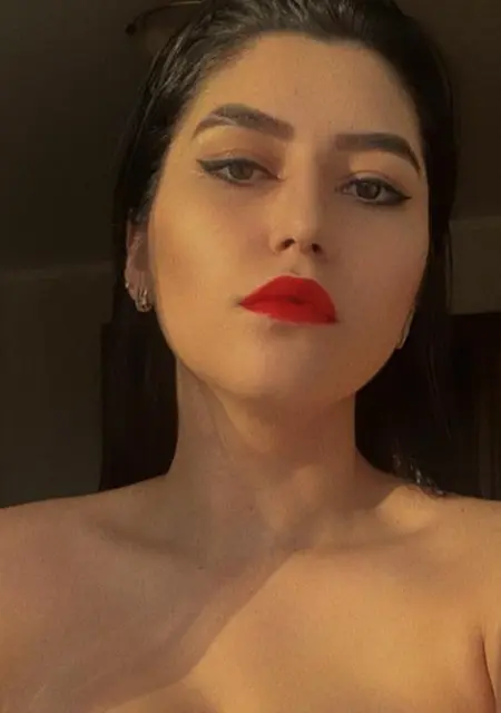 Юлия из Луцка, мне 23, познакомлюсь для приятного времяпровождения