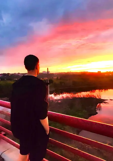 Я Aleksandrovich, 20, из Туймаз, ищу знакомства без обязательств