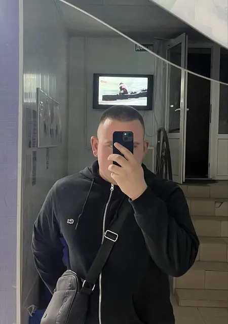 Илья из Волгограда, мне 19, познакомлюсь на одну ночь