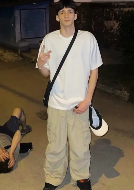 Mark из Санкт-Петербурга, ищу на сайте знакомства без обязательств