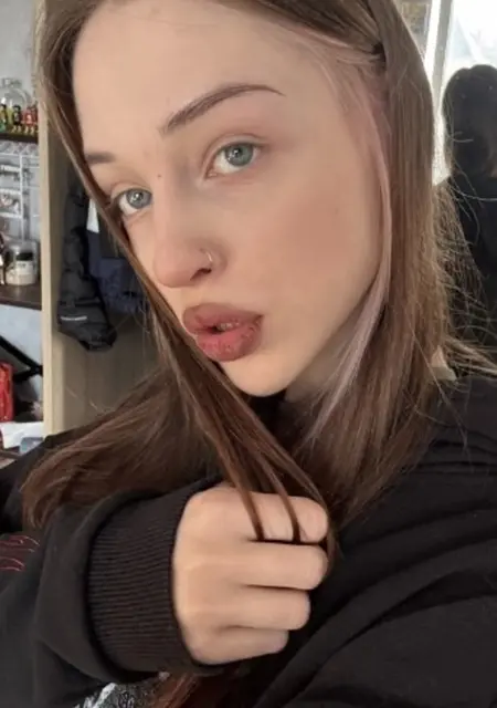 Марина из Новосибирска, мне 23, познакомлюсь для вирта