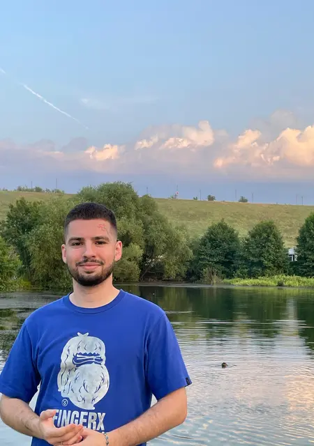 Алексей из Саратова, мне 27, познакомлюсь для общения