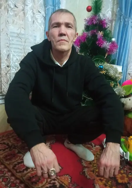 Я Дима, 50, из Екатеринбурга, ищу знакомства без обязательств