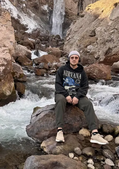 Я Микаэль, 24, знакомлюсь для совместных путешествий в Нальчике