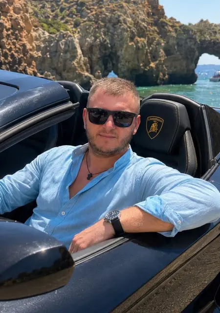 Vasile de Barcelona, tengo 34 años, listo para conocer para lío de una noche