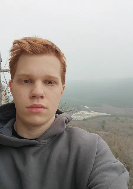 Я Артём, 19, из Севастополя, ищу знакомство для приятного времяпровождения