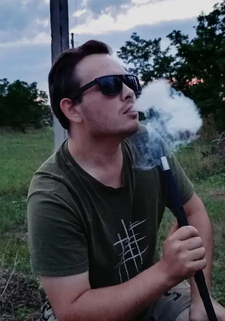 Я Александр, 24, из Изобильного, ищу знакомство для постоянных отношений