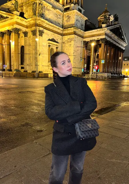 Я Карина, 25, из Кирова, ищу знакомство для вирта