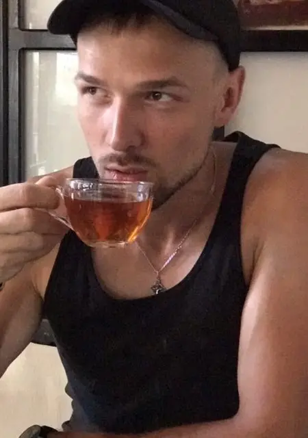 Я Денис, 32, знакомлюсь без обязательств в Самаре