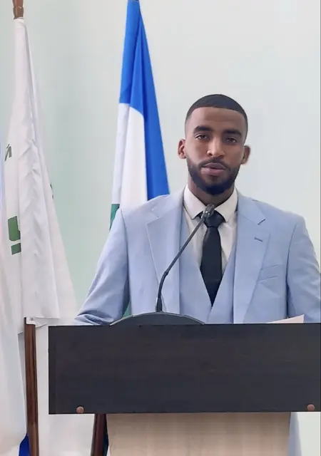 Я Лемин, 24, из Самары, ищу знакомства без обязательств