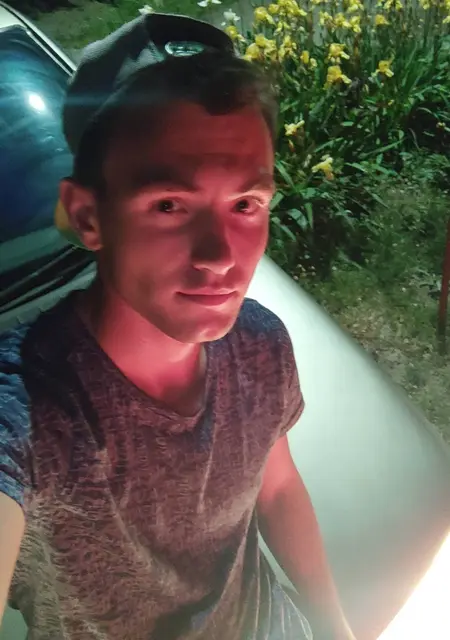 Я Rusik, 21, знакомлюсь без обязательств в Азове