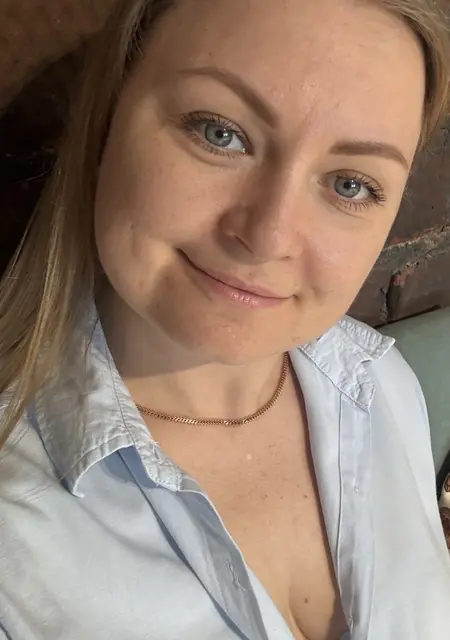 Я Мари, 41, из Москвы, ищу знакомство для приятного времяпровождения