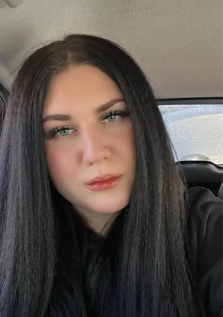 Диана из Уссурийска, ищу на сайте знакомства без обязательств