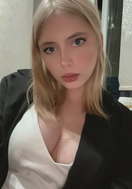 Виктория из Новосибирска, мне 20, познакомлюсь для вирта