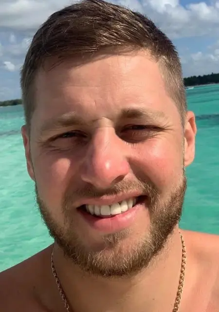 Михаил из Хабаровска, мне 24, познакомлюсь для приятного времяпровождения