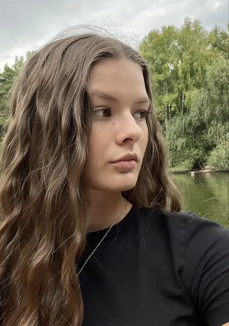 Я Алина, 19, из Новосибирска, ищу знакомства без обязательств