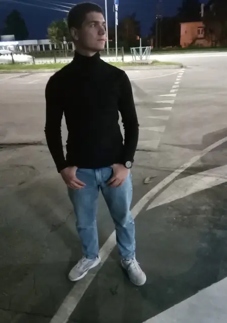 Я Тимур, 24, из Воронежа, ищу знакомства без обязательств