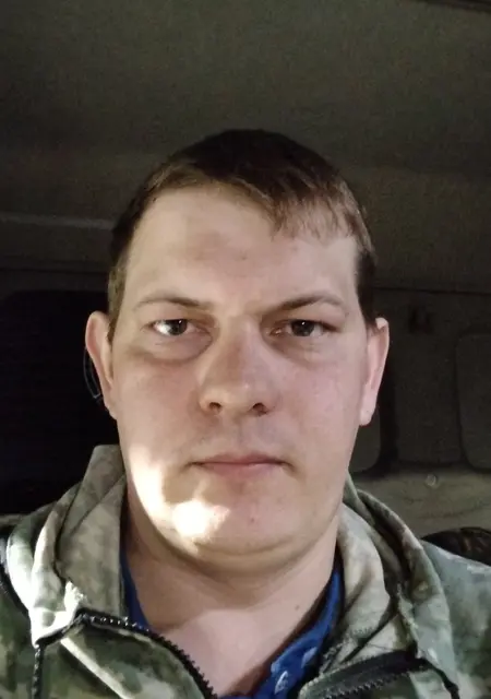 Иван из Киселевска, мне 31, познакомлюсь на одну ночь