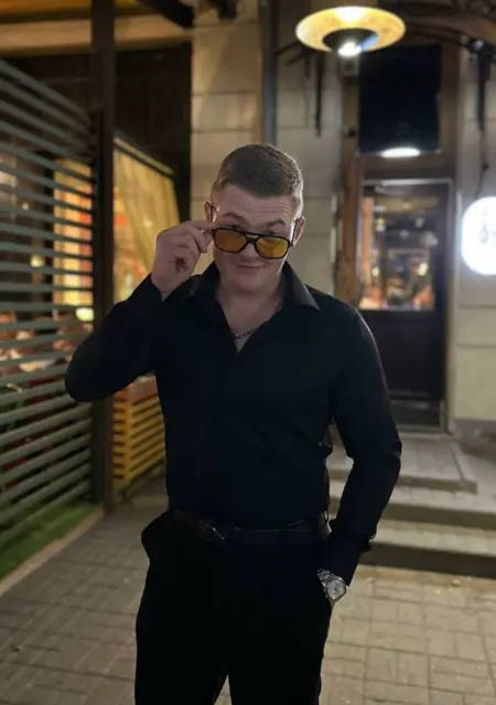 Илья из Москвы, ищу на сайте знакомства на одну ночь