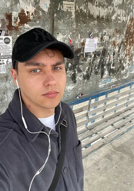 Я Кирилл, 26, из Томска, ищу знакомство для общения