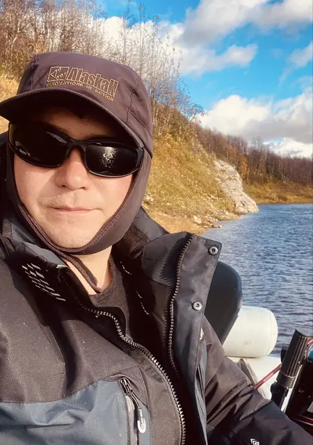 Я Константин, 28, знакомлюсь для общения в Санкт-Петербурге