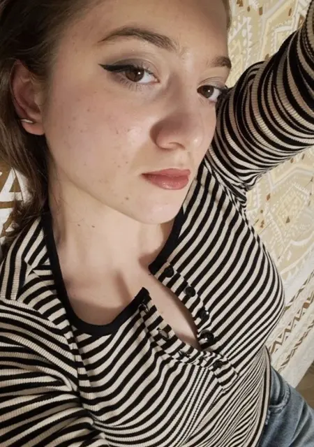 Алина из Воронежа, мне 21, познакомлюсь на одну ночь