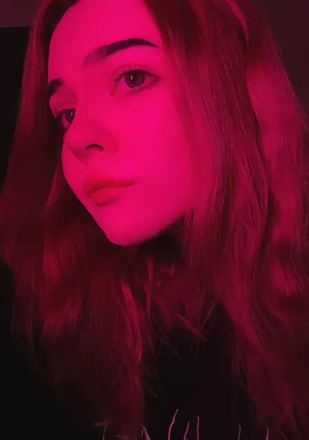 Я Олеся, 19, из Воронежа, ищу знакомства на одну ночь