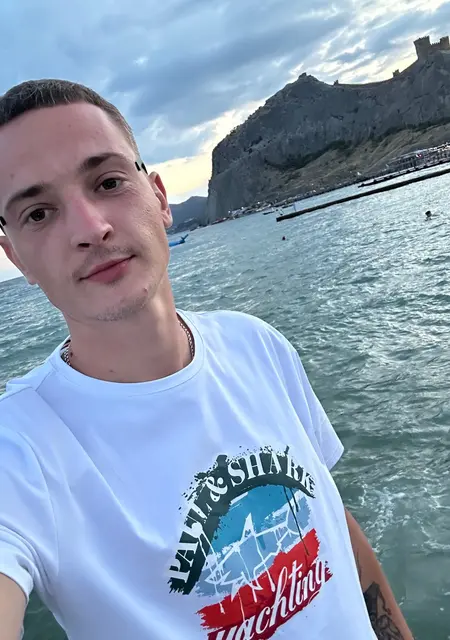 Алексей из Липецка, мне 28, познакомлюсь для приятного времяпровождения