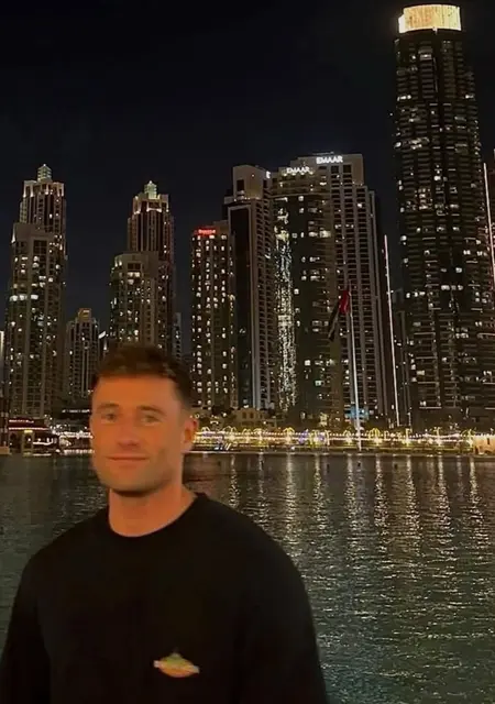 Назар из Невинномысска, мне 30, познакомлюсь для общения