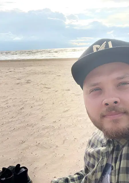 Я Андрей, 36, из Нового Уренгоя, ищу знакомство для общения