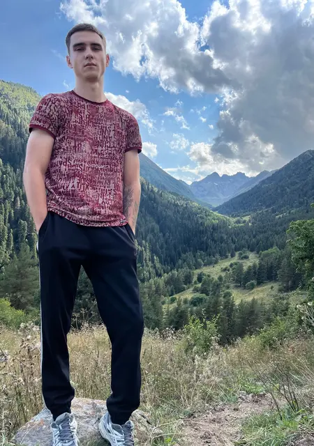 Я Дмитрий, 20, знакомлюсь для дружбы в Ставрополе