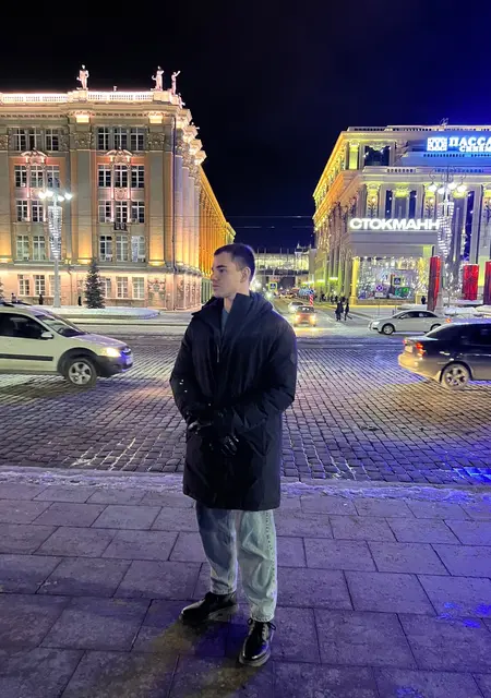 Я Даня, 23, из Владикавказа, ищу знакомство для постоянных отношений