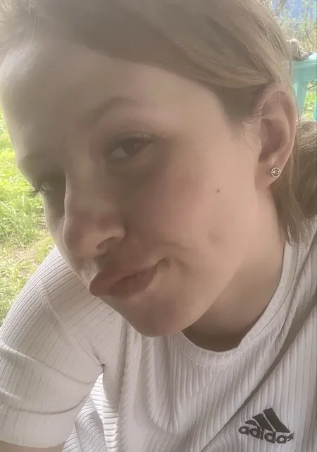 Лина из Нижнего Новгорода, мне 21, познакомлюсь для дружбы