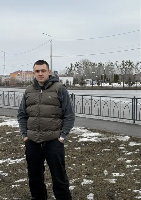 Владик из Санкт-Петербурга, ищу на сайте знакомства на одну ночь