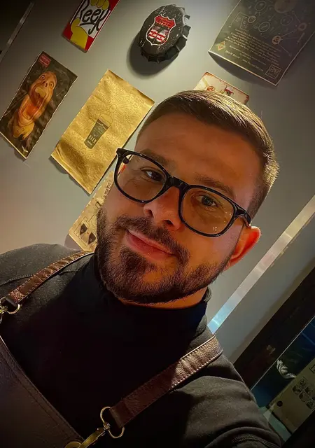 Я Даня, 30, из Магадана, ищу знакомство для приятного времяпровождения