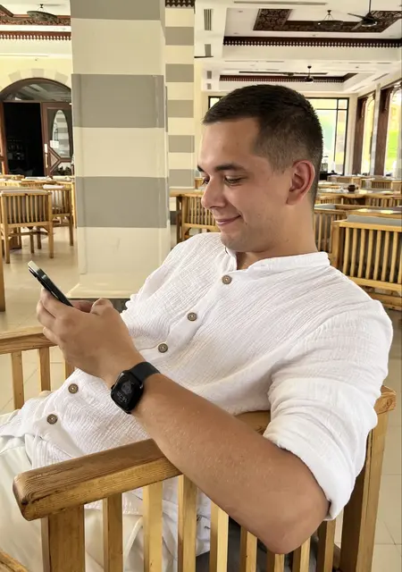 Я Максим, 24, знакомлюсь для общения в Москве