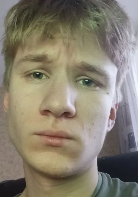 Я Дима, 18, из Анапы, ищу знакомства без обязательств