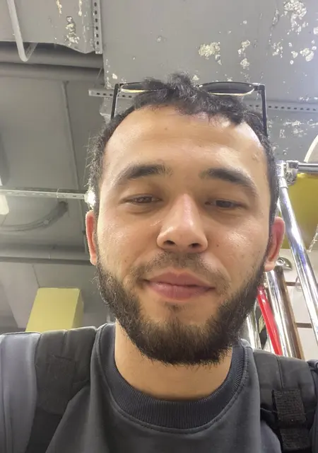 Роман из Красногорска, мне 29, познакомлюсь на одну ночь