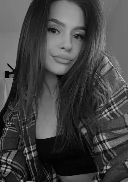 Я Pupsi, 18, знакомлюсь без обязательств в Великом Новгороде