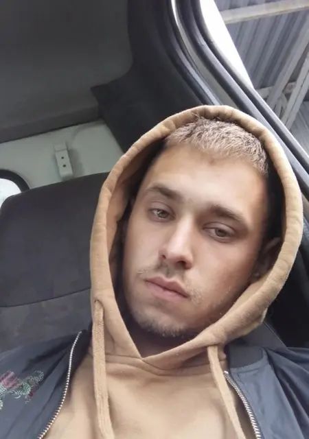 Я Максим, 26, знакомлюсь без обязательств в Москве