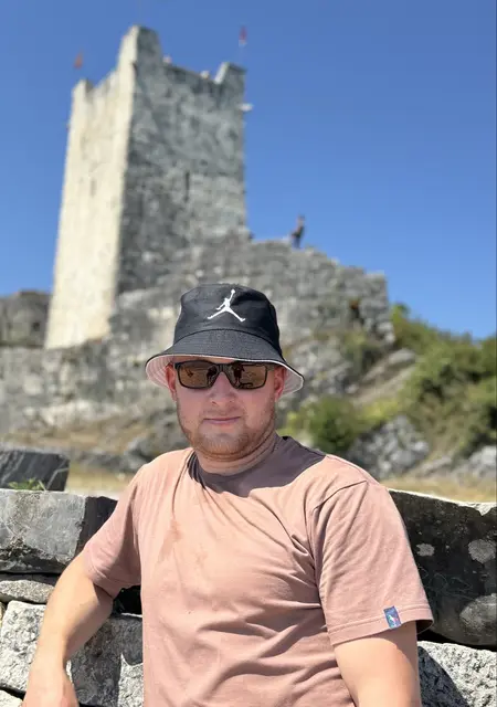 Александр из Петрозаводска, мне 32, познакомлюсь для дружбы